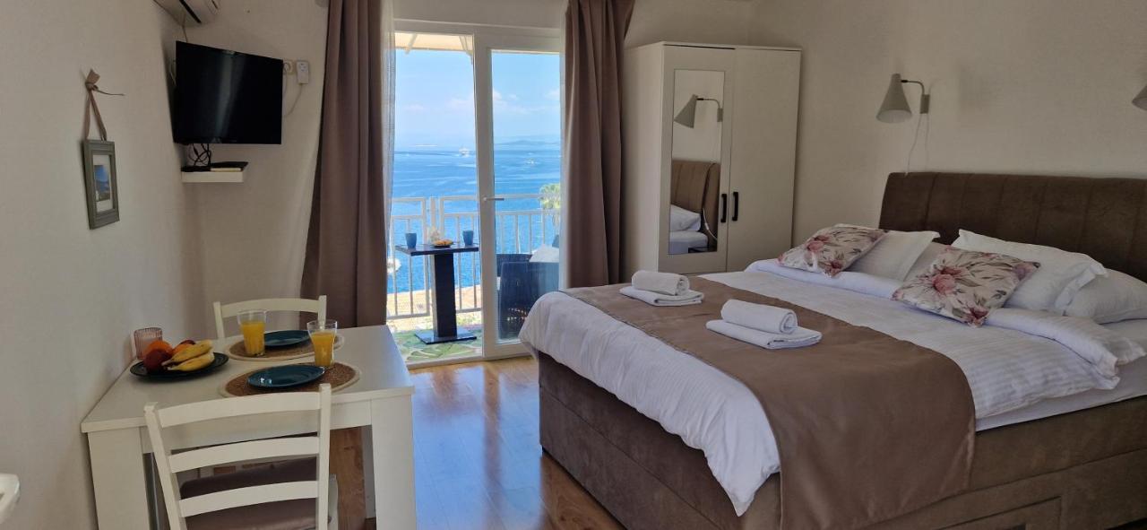 Apartmani Luan Vis Buitenkant foto