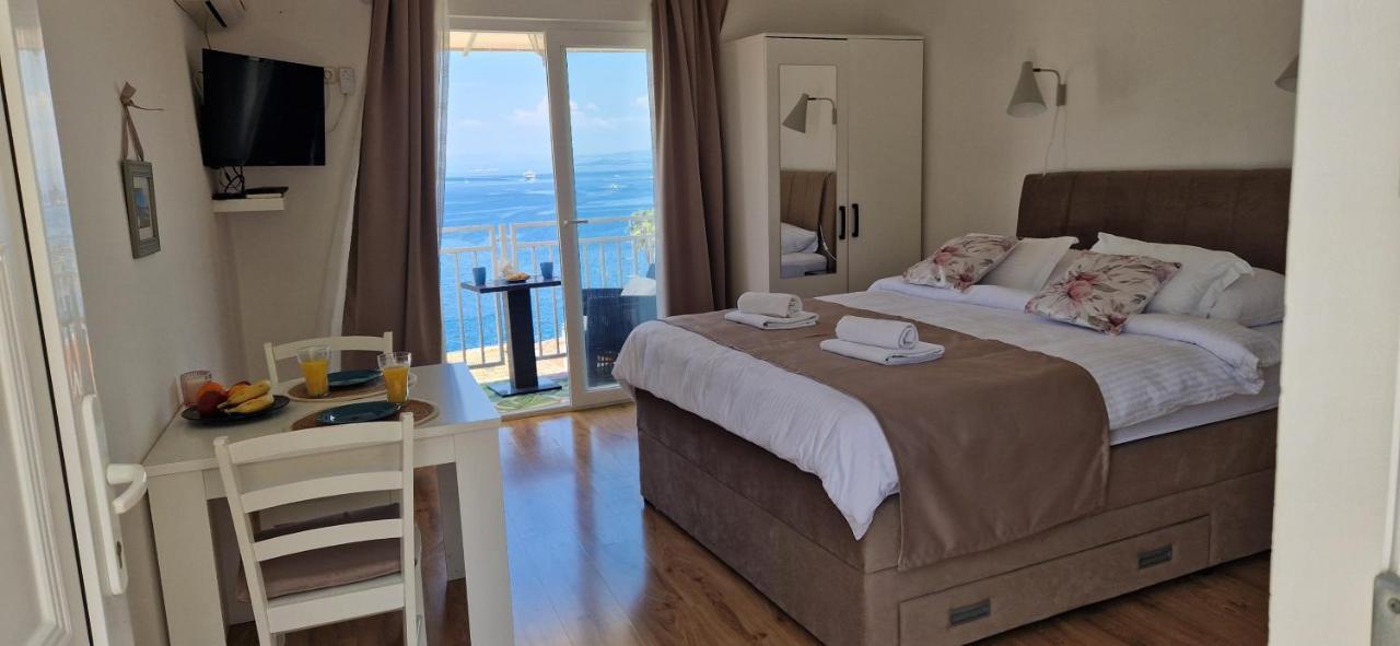 Apartmani Luan Vis Buitenkant foto