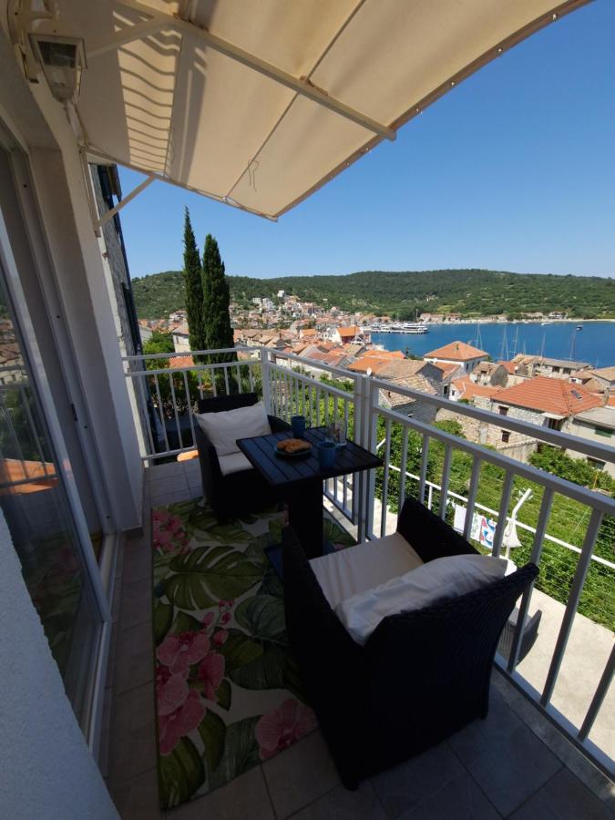 Apartmani Luan Vis Buitenkant foto