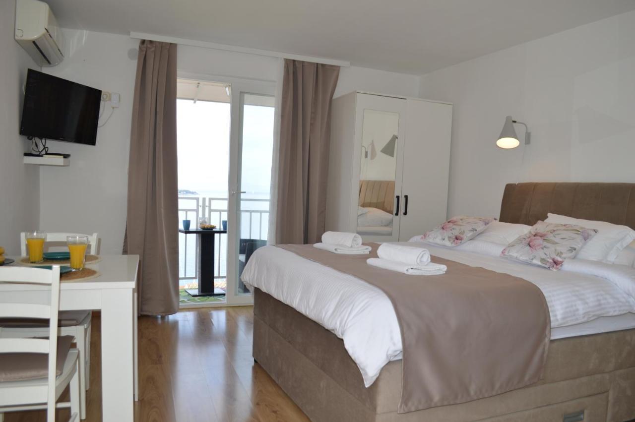 Apartmani Luan Vis Buitenkant foto