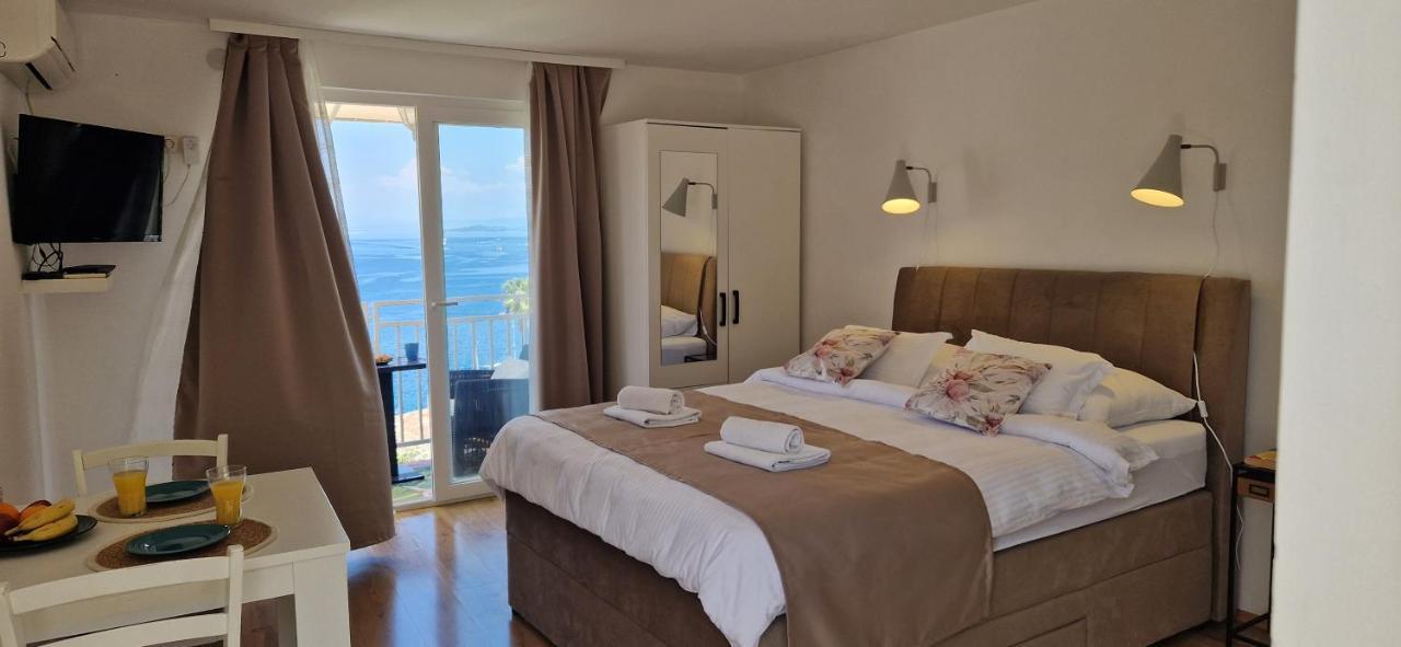 Apartmani Luan Vis Buitenkant foto