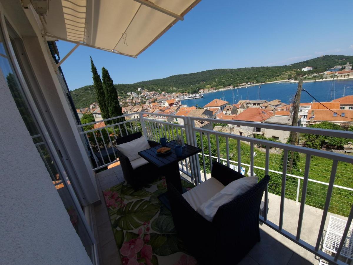 Apartmani Luan Vis Buitenkant foto