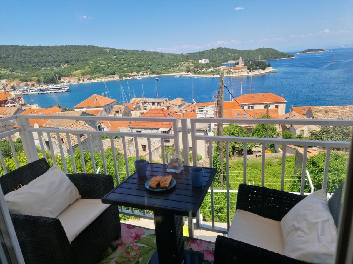 Apartmani Luan Vis Buitenkant foto