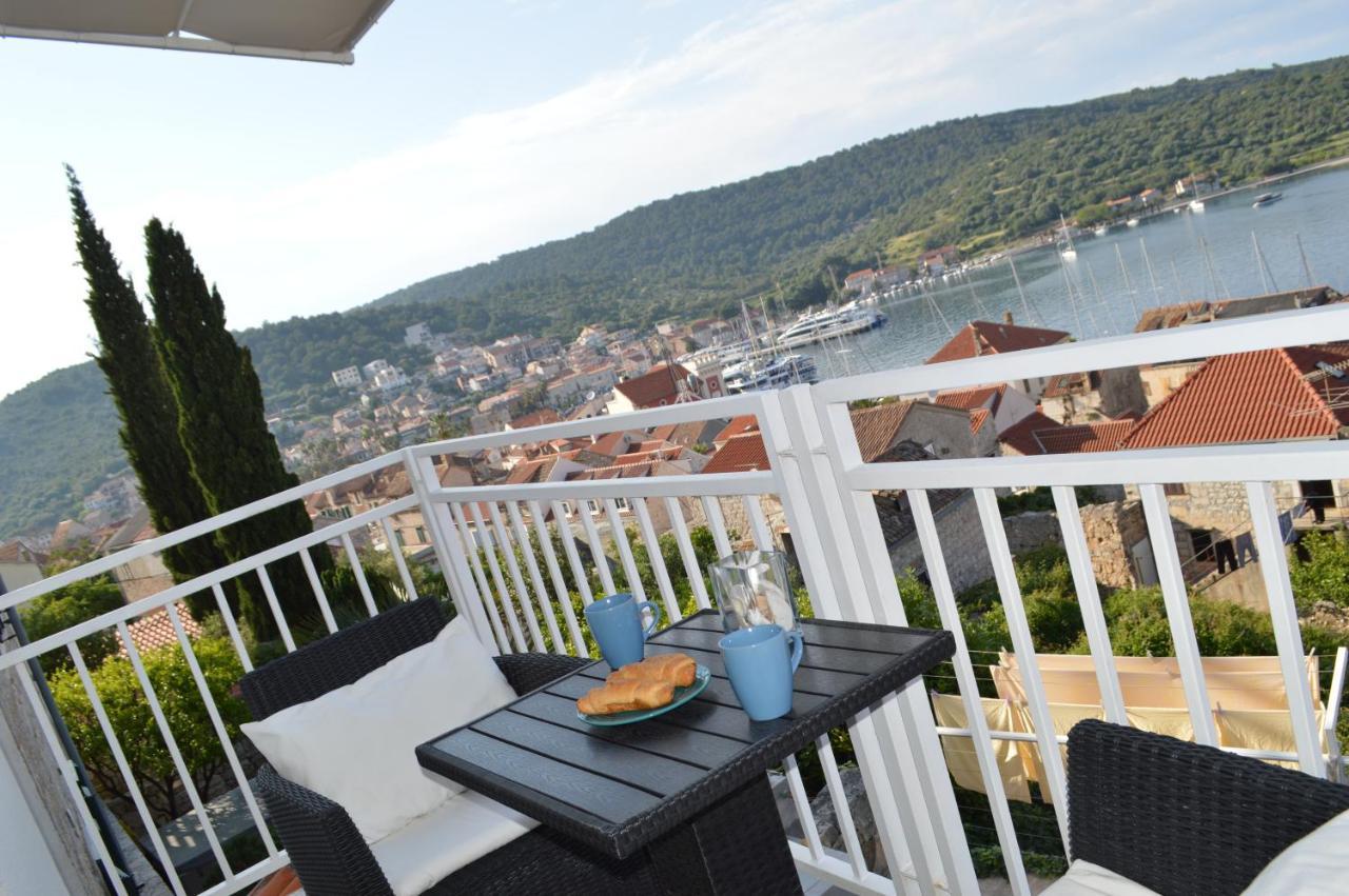 Apartmani Luan Vis Buitenkant foto