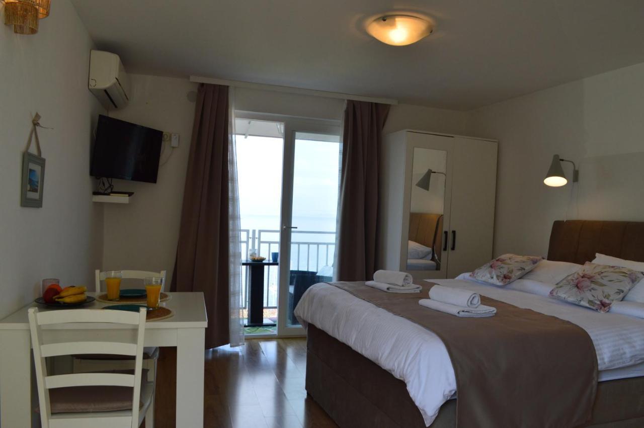 Apartmani Luan Vis Buitenkant foto
