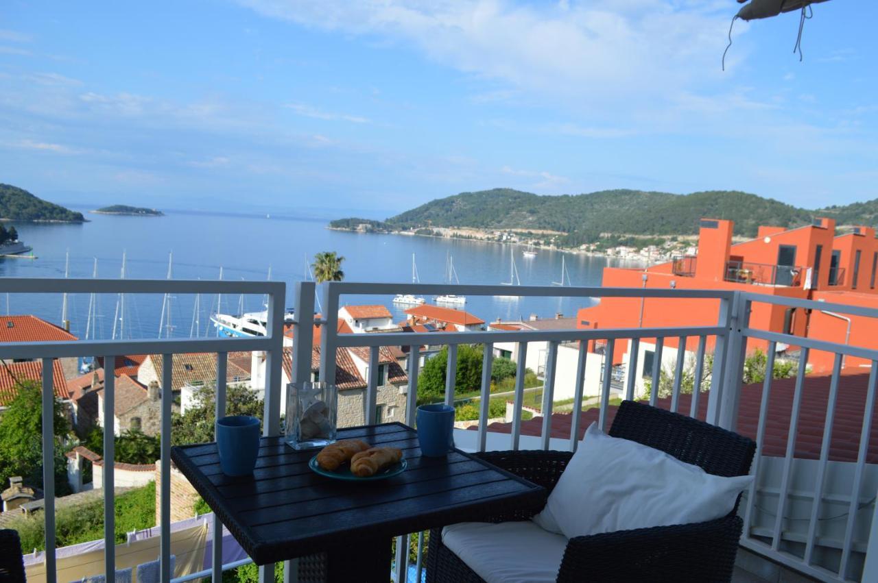 Apartmani Luan Vis Buitenkant foto